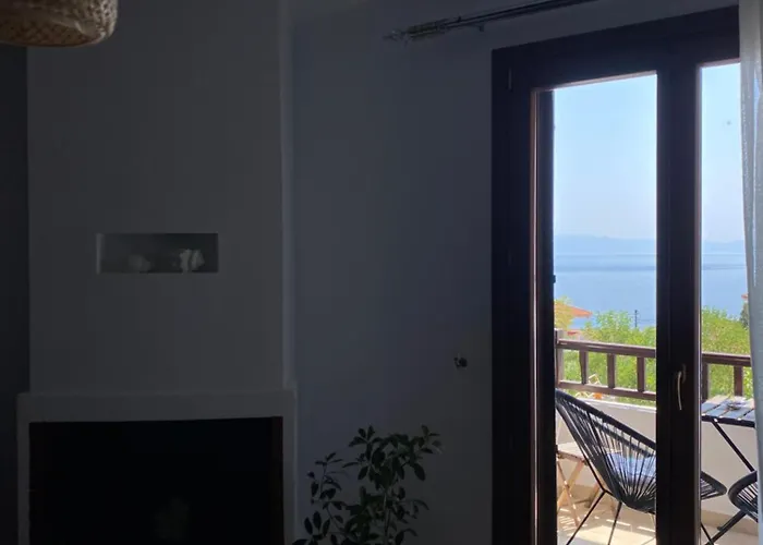 Stefanos Blue Horizon 公寓 *